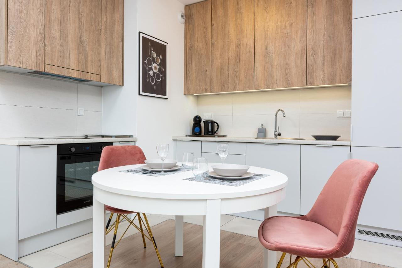 ורשה Metro Plocka Exquisite Apartments By Noclegi Renters מראה חיצוני תמונה
